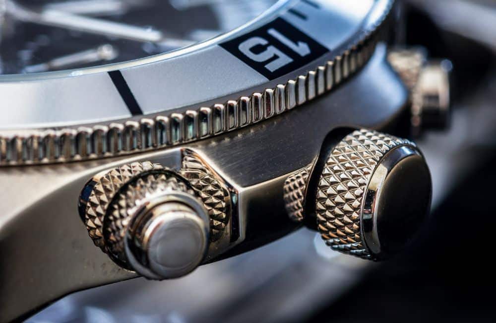 Sell luxury and gold watches for cash at Accurate Precious Metals.