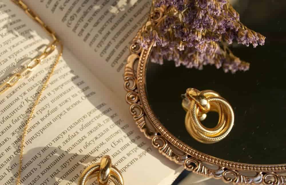 Sell Gold Jewelry to a Jeweler: How to Get the Best Offer