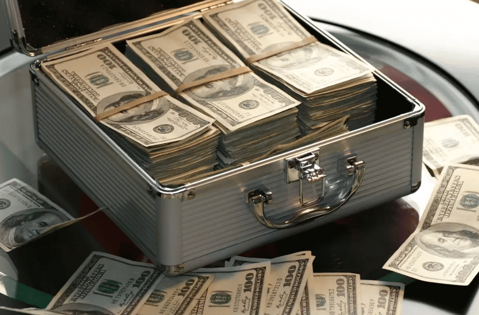 How Much Does 1 Million Dollars Weigh? Discover the Truth