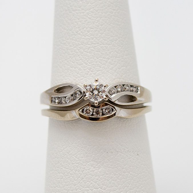 1/4 cttw White and yellow gold Wedding Set