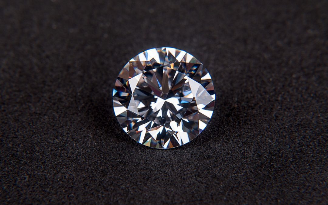 We buy diamonds, to value it we need to know the size, color, clarity, and cut!