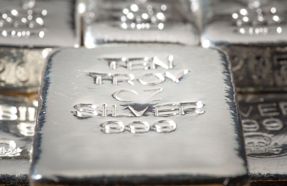 Expert guide to safely and securely buying silver bullion: Essential tips for a secure purchase.
